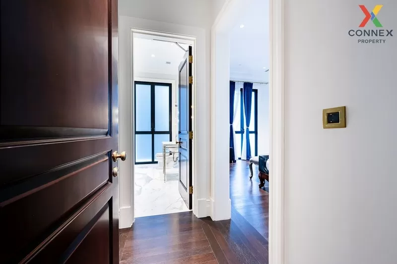 FOR RENT condo , 98 Wireless , high floor , BTS-Phloen Chit , Lum